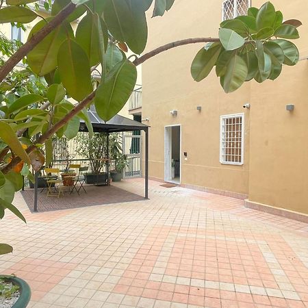 ホテル La Casa Di Ily ナポリ エクステリア 写真