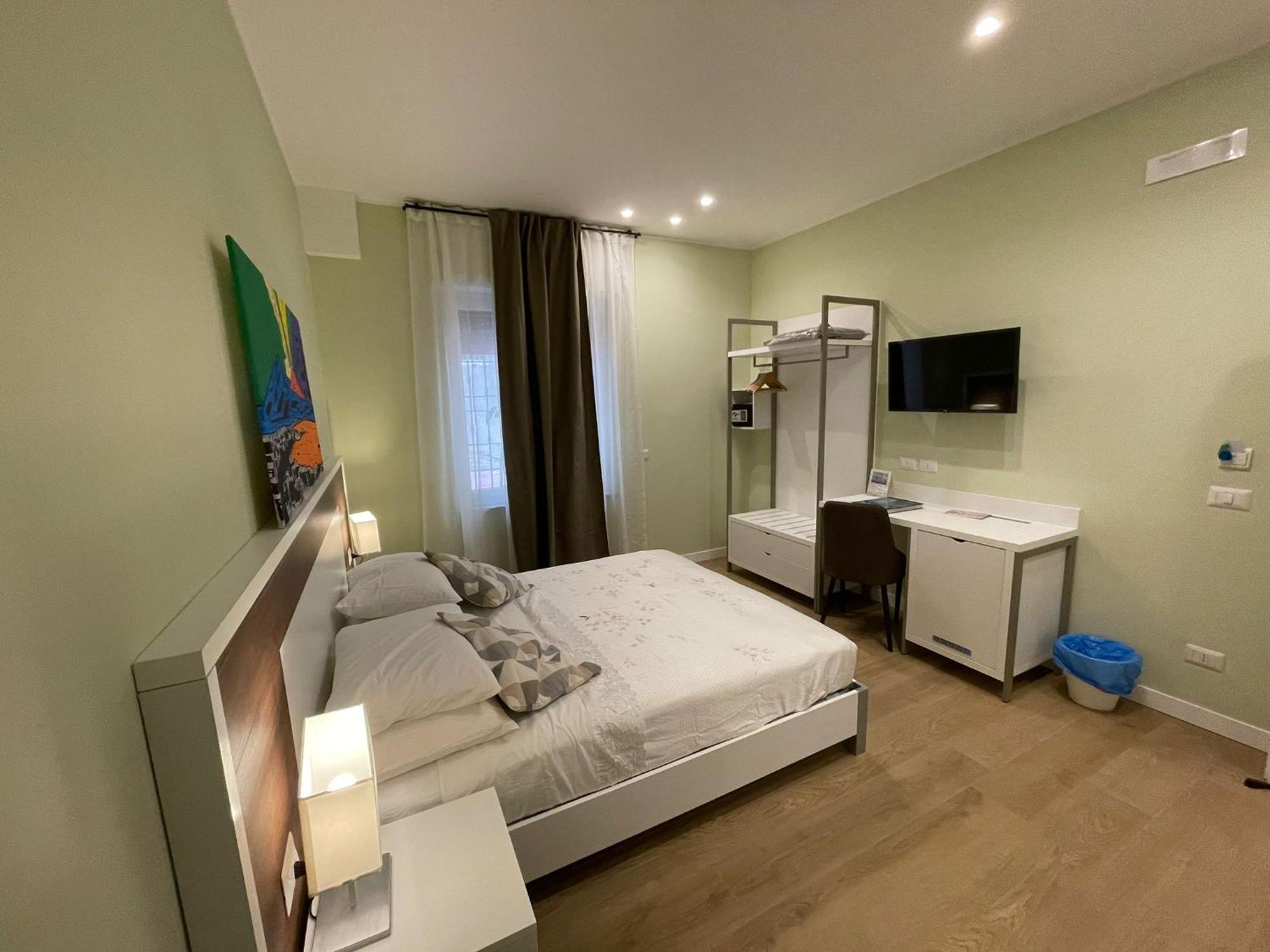 ホテル La Casa Di Ily ナポリ エクステリア 写真